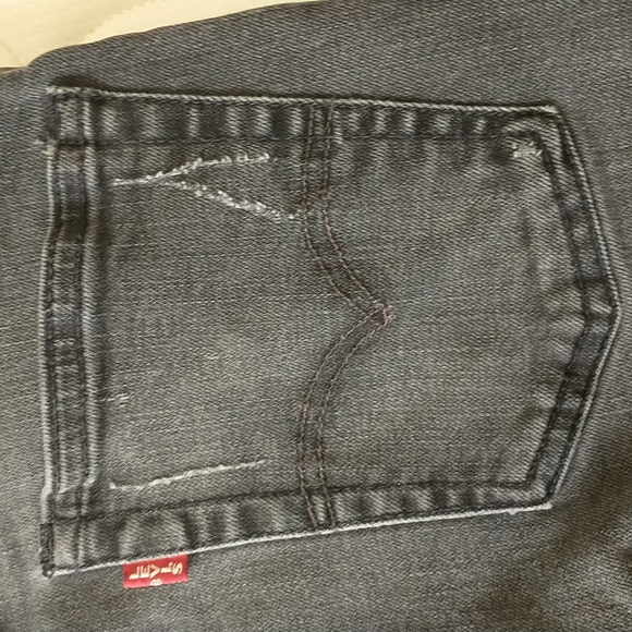 Levi's Premium zippered legs distressed black jeans 👖 - Picture 6 of 13